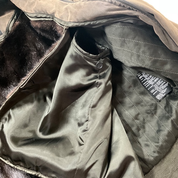 Woman’s lined jacket  with faux fur zip in zip out lining with faux fur collar - Picture 2 of 8